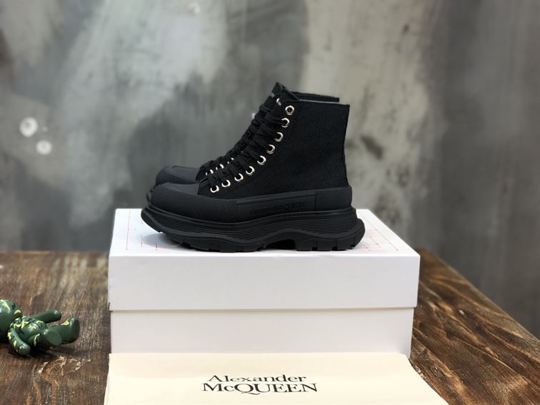 ALEXANDER MCQUEEN TREAD SLICK HIGH-TOP SNEAKERS – ALD025