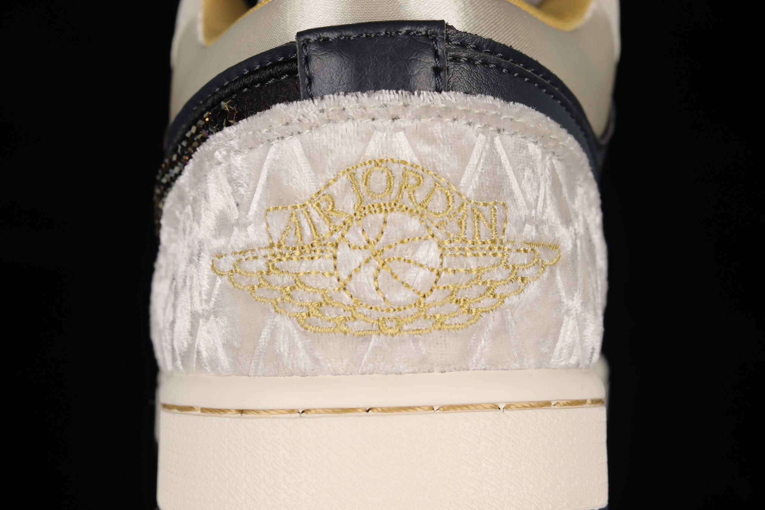 Air Jordan 1 Low Beaded Swoosh Grey Sail