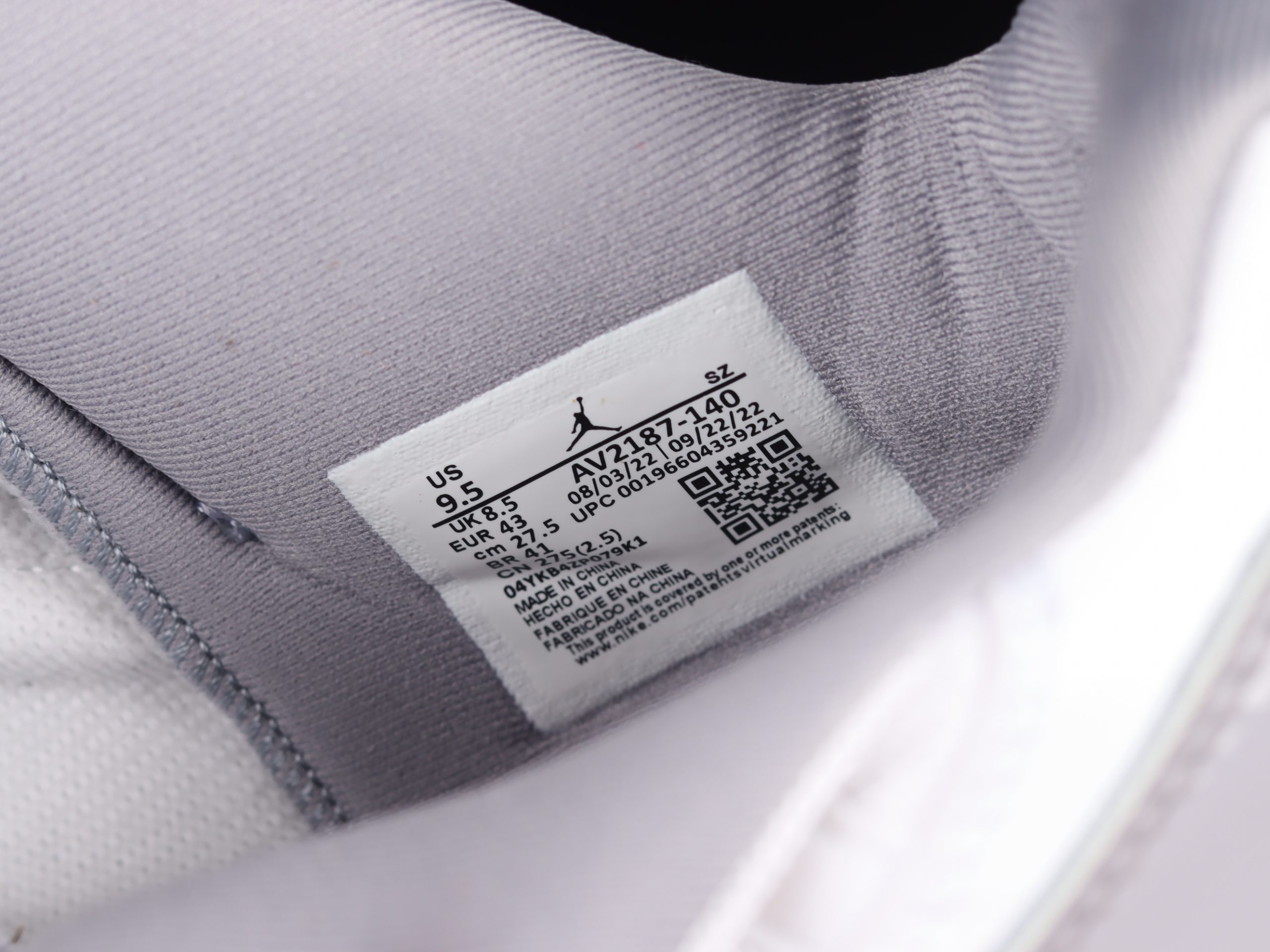 Air Jordan 11 Low Cement Gray