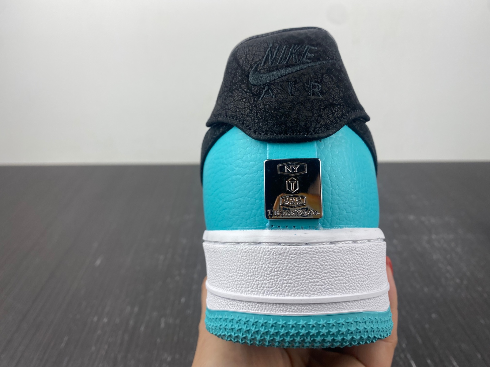 Tiffany & Co. x Nike Air Force 1 Friends and Family