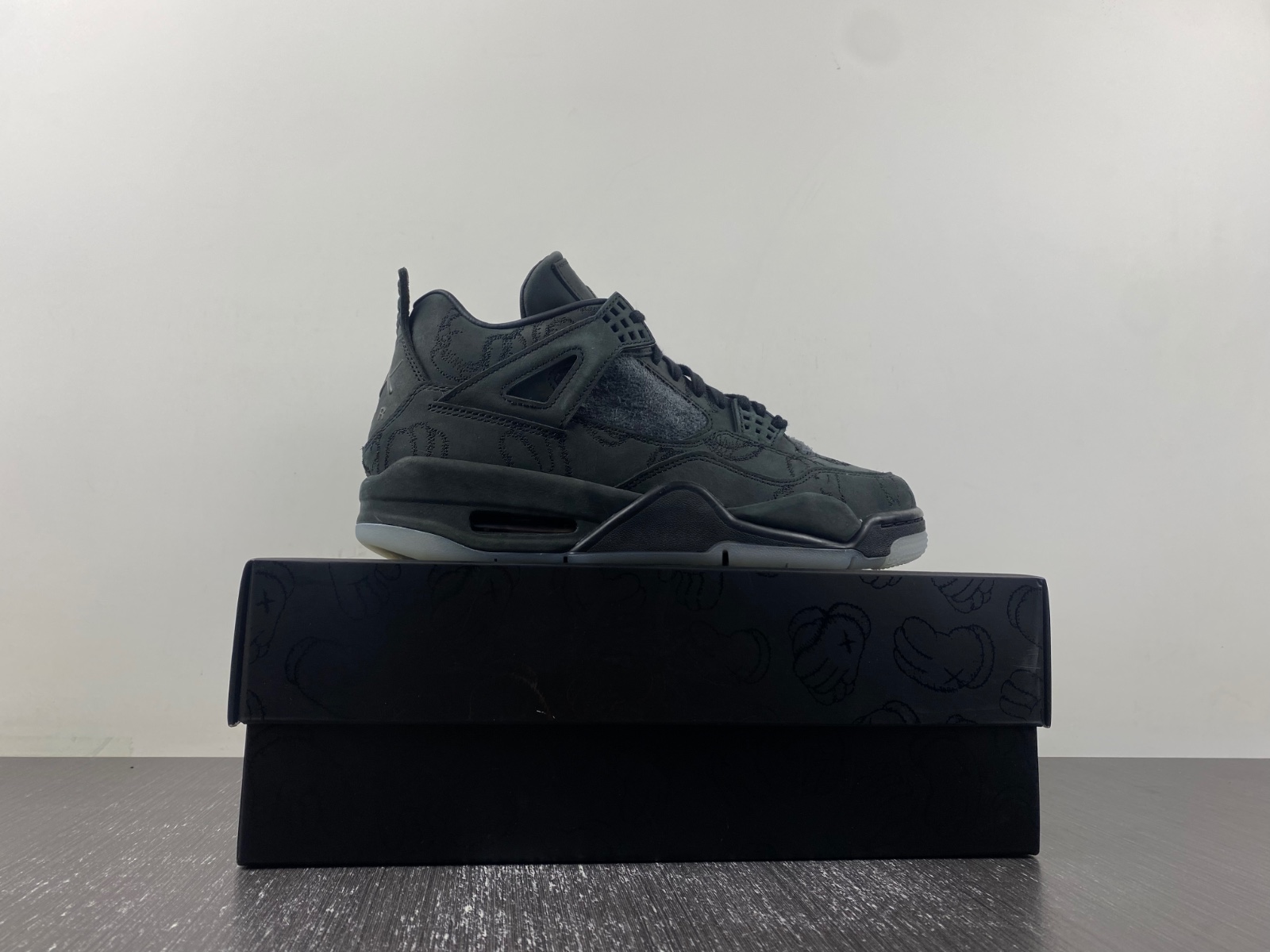Jordan 4 Retro Kaws Black