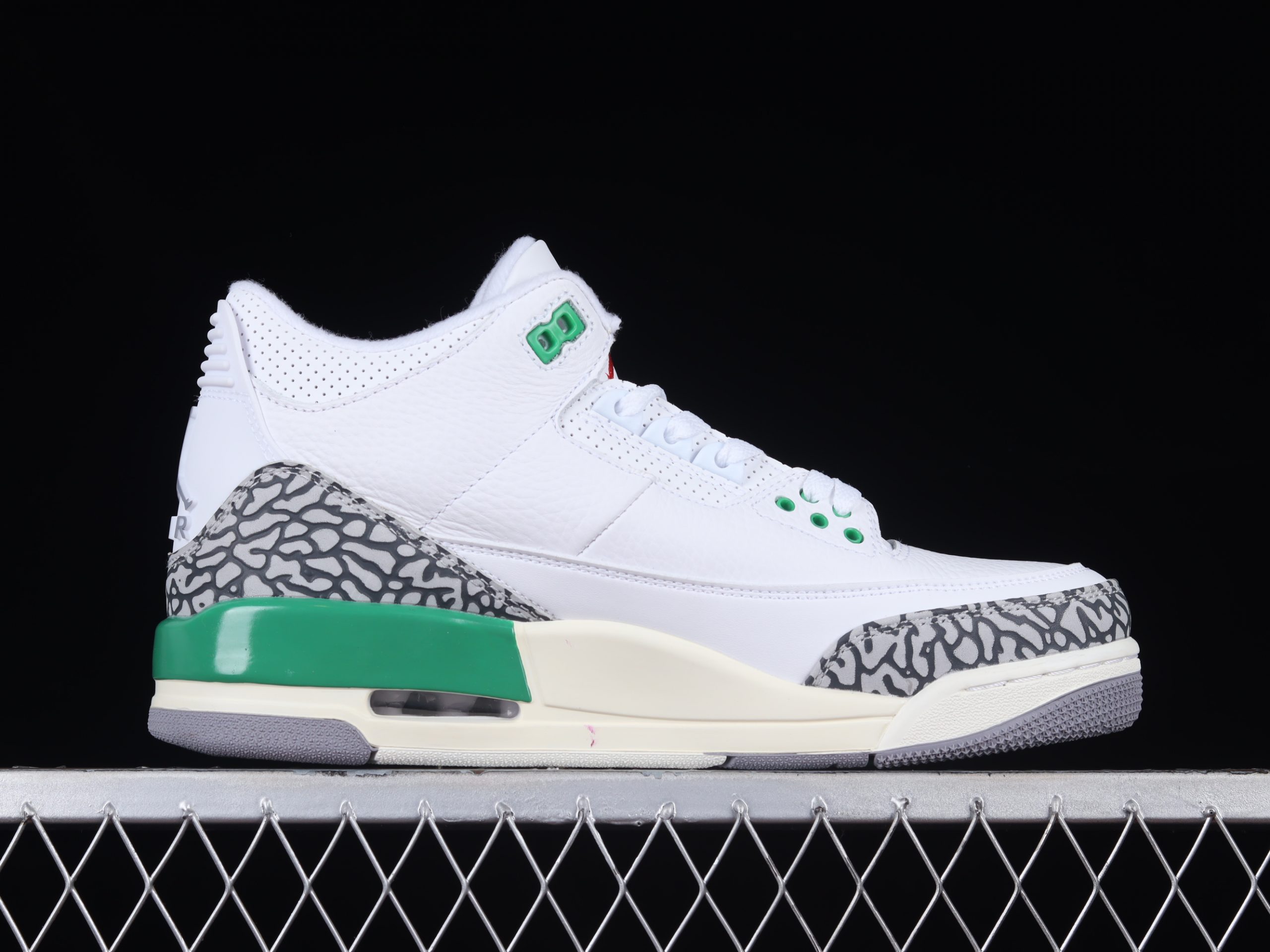 Air Jordan 3 Retro Lucky Green