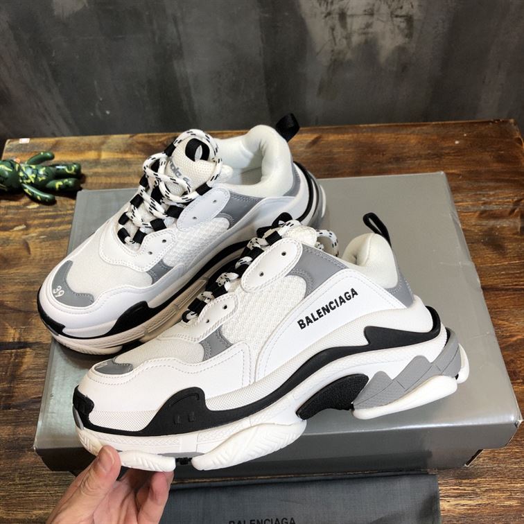 BALENCIAGA TRIPLE S SNEAKERS – BLA010