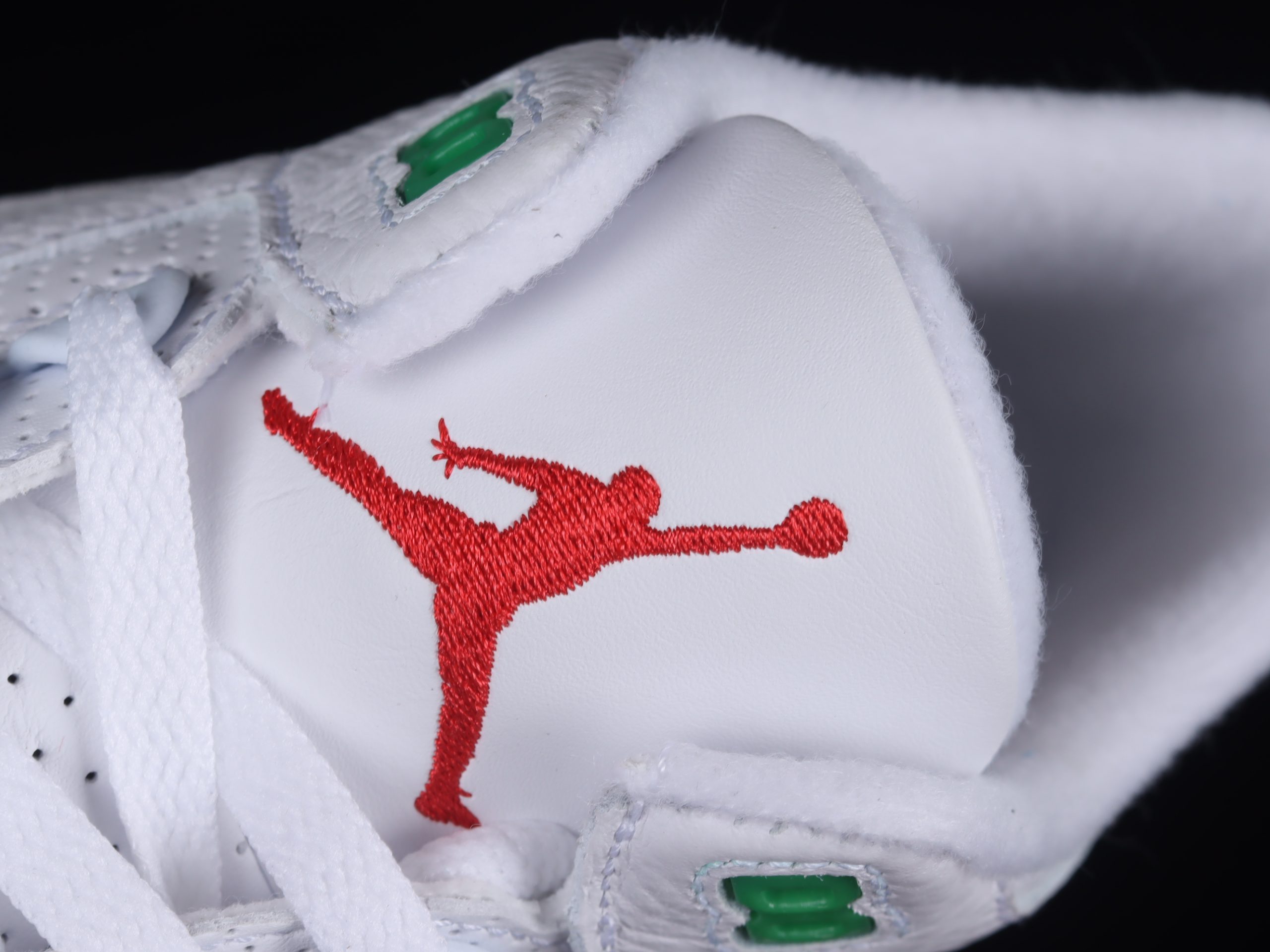 Air Jordan 3 Retro Lucky Green