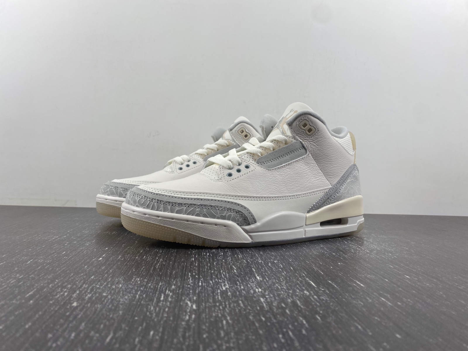Air Jordan 3 Retro SE Craft Ivory