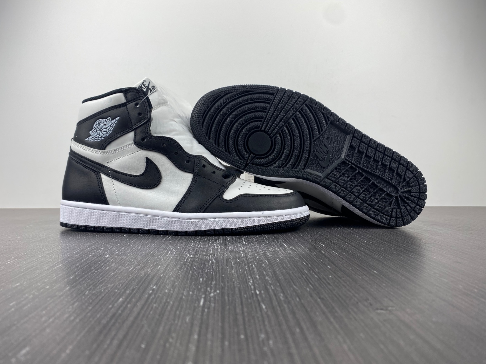 Air Jordan 1 Retro High ’85 OG ‘Black White’