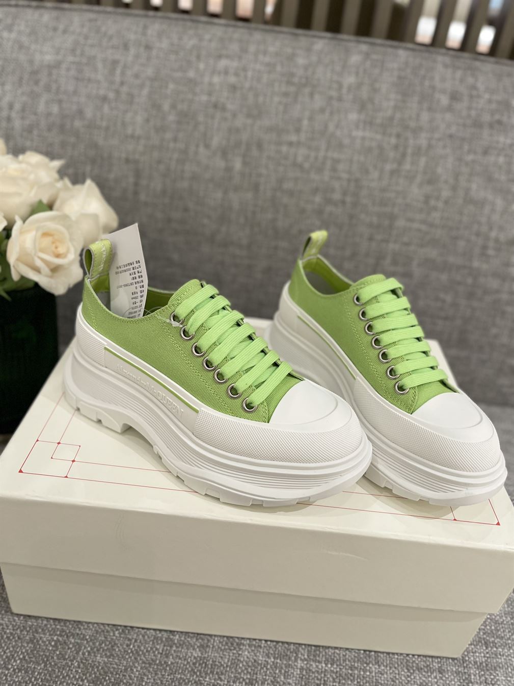 ALEXANDER MCQUEEN TREAD SLICK LOW-TOP SNEAKERS – ALD030