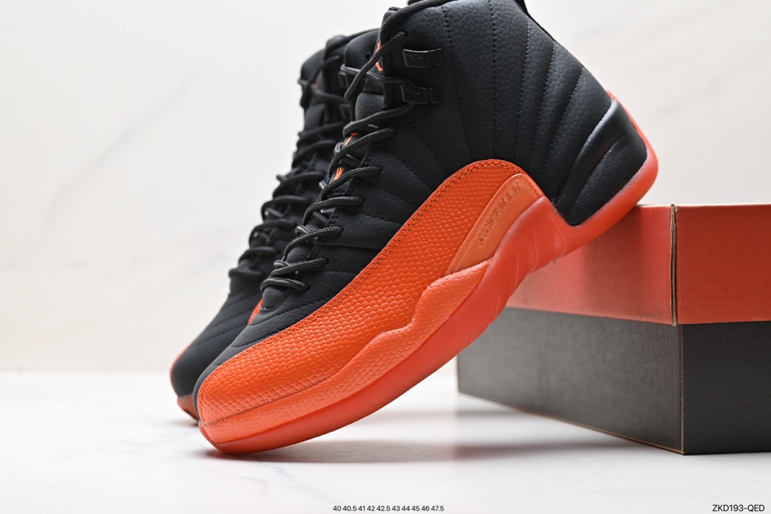 Air Jordan 12 