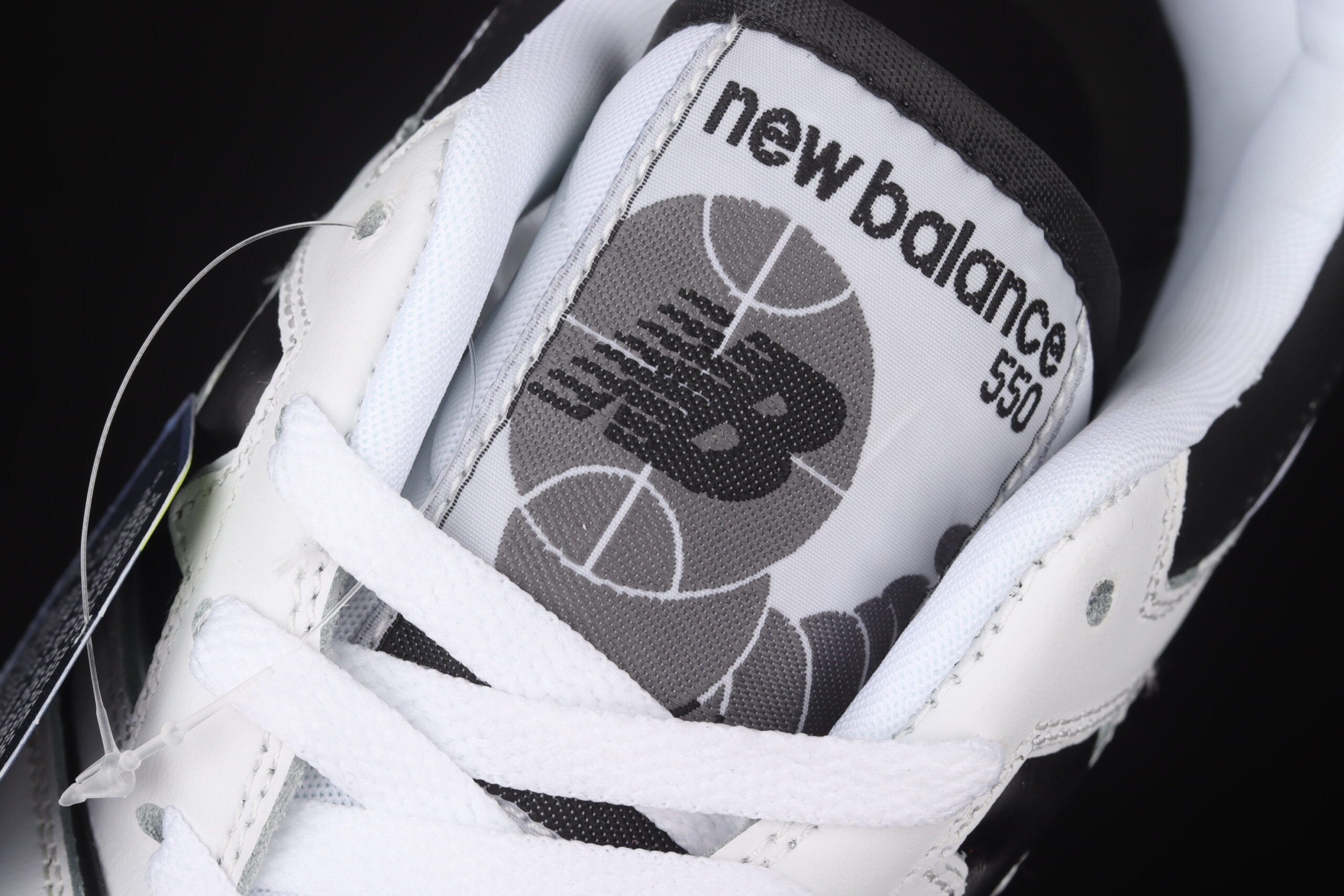 New Balance 550, Sea Salt Black