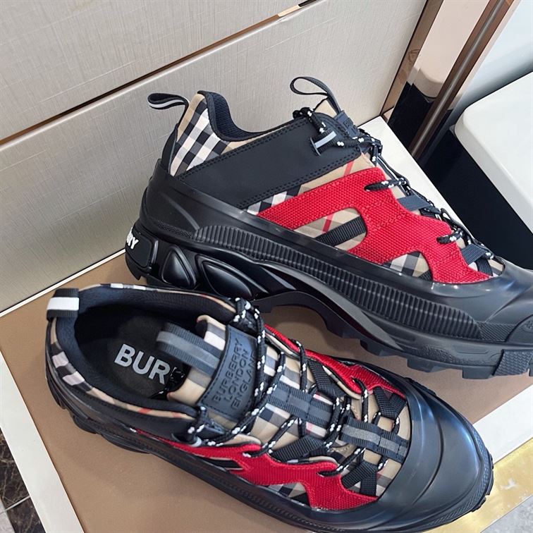 BURBERRY VINTAGE CHECK COTTON AND NYLON ARTHUR SNEAKERS – BBR007