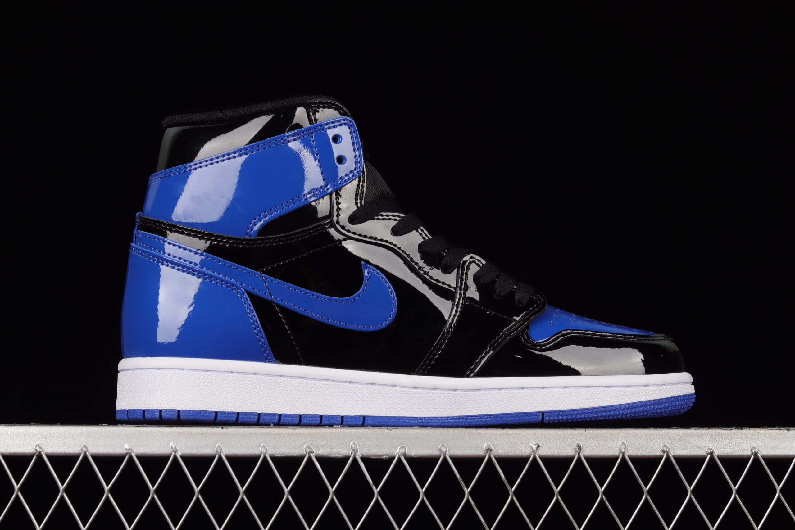 Air Jordan 1 Retro High OG ‘Patent Royal