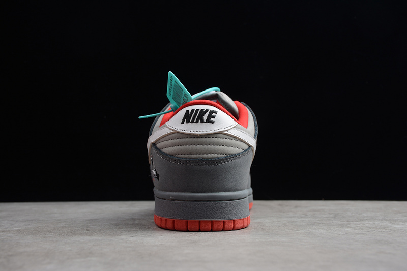 Nike SB Dunk Low Staple NYC Pigeon