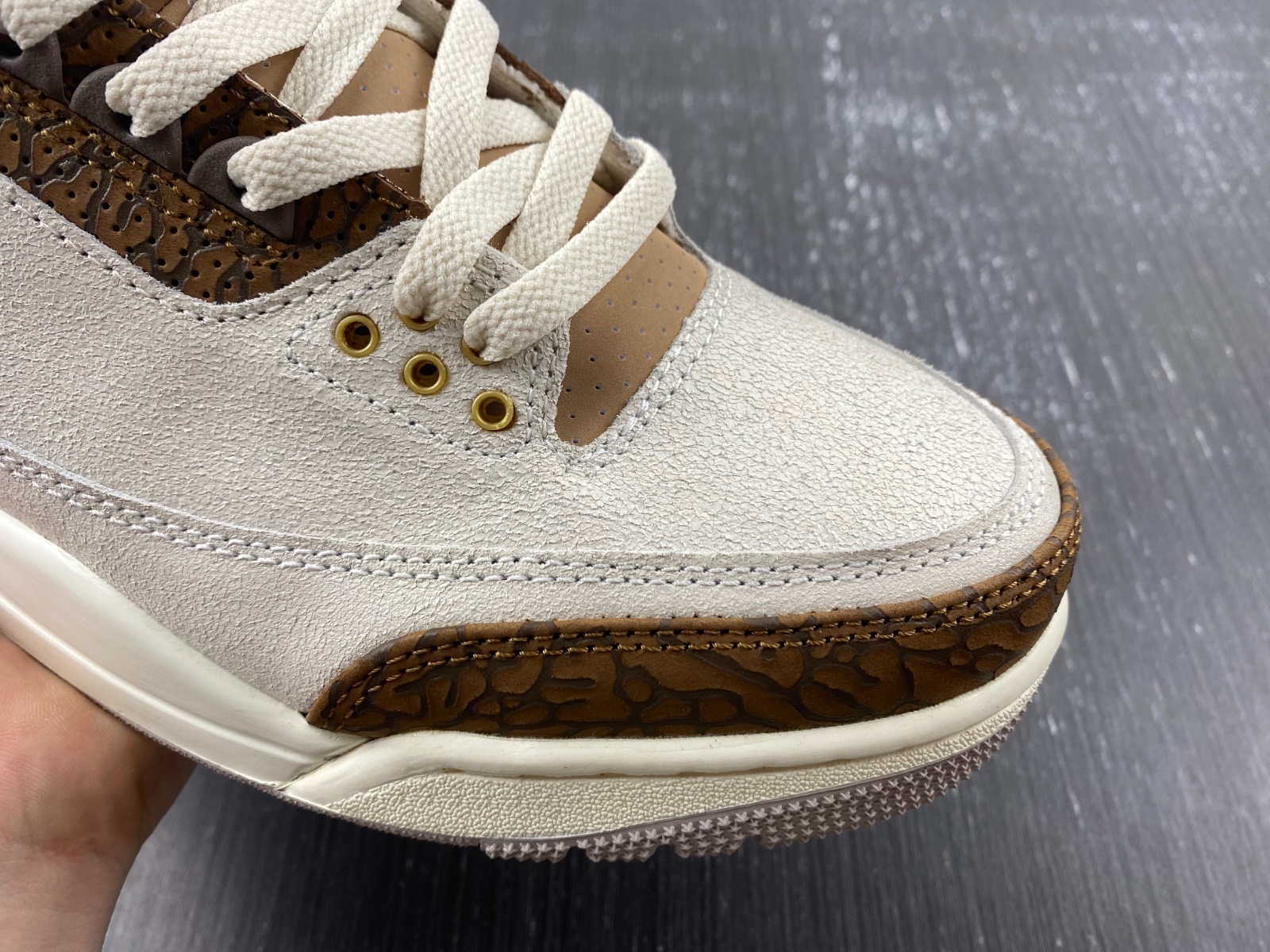 Air Jordan 3 Retro Palomino