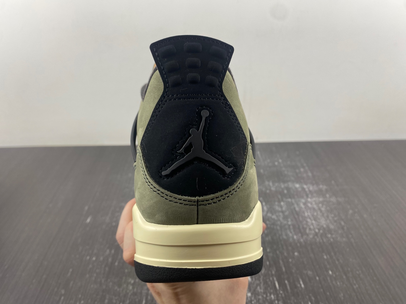 Air Jordan 4 Retro Undefeated