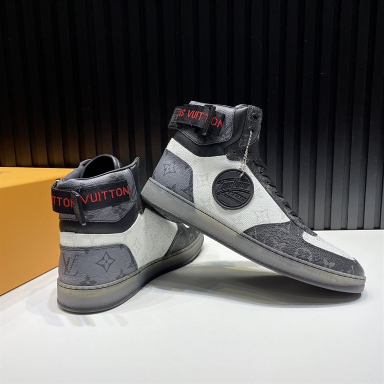 LOUIS VUITTON RIVOLI BOOTS – LVS047