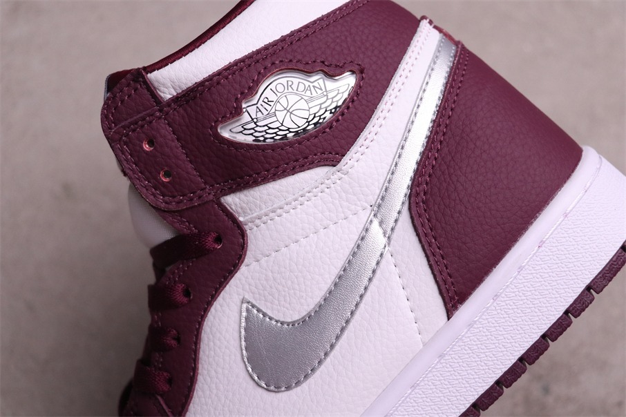 Jordan 1 Retro High OG Bordeaux
