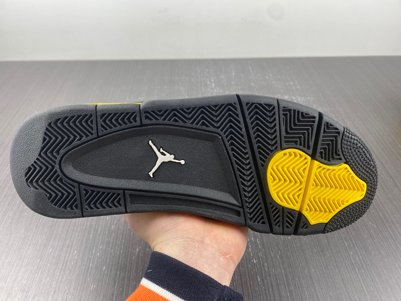 Jordan 4 Retro Thunder