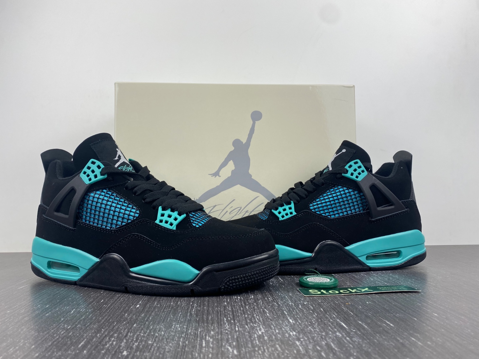 Air Jordan 4 Retro Coral Blue