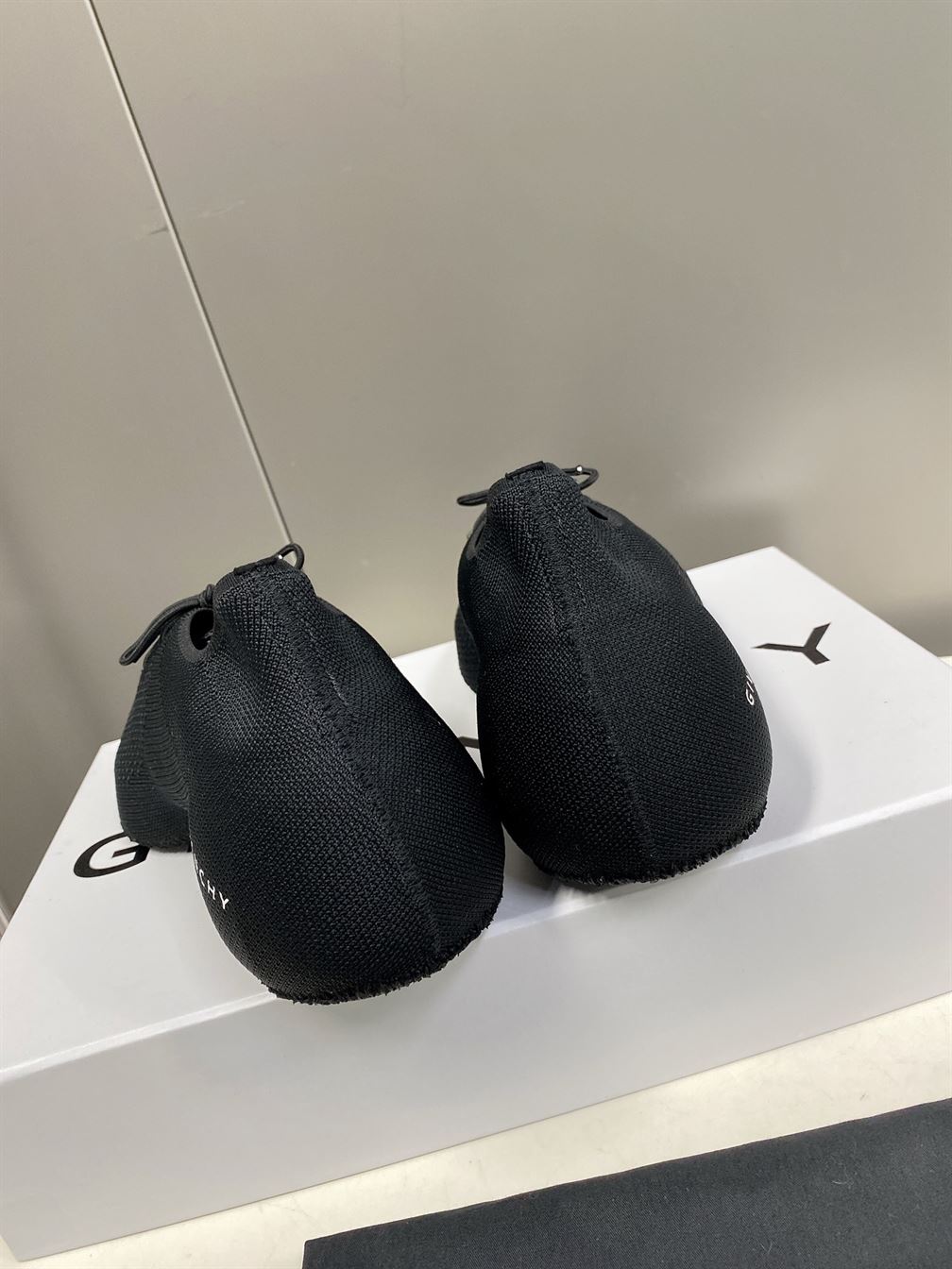 GIVENCHY TK-360 SNEAKERS IN KNIT – GVC007