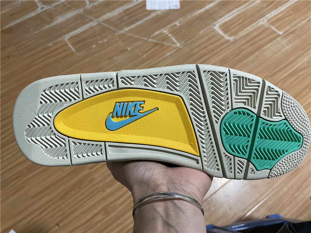 Jordan 4 Retro SP 30th Anniversary Union Taupe Haze