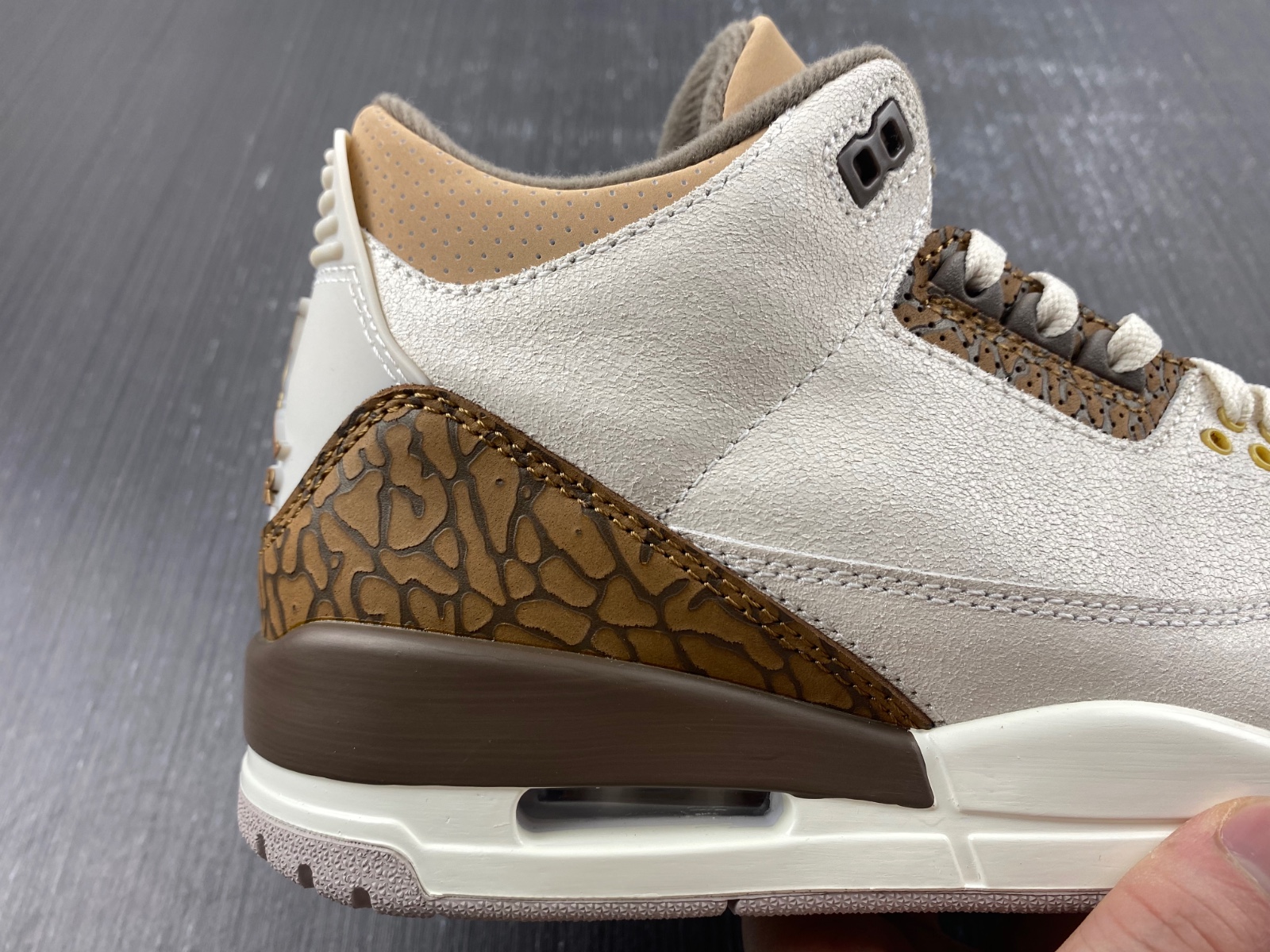 Air Jordan 3 Retro Palomino