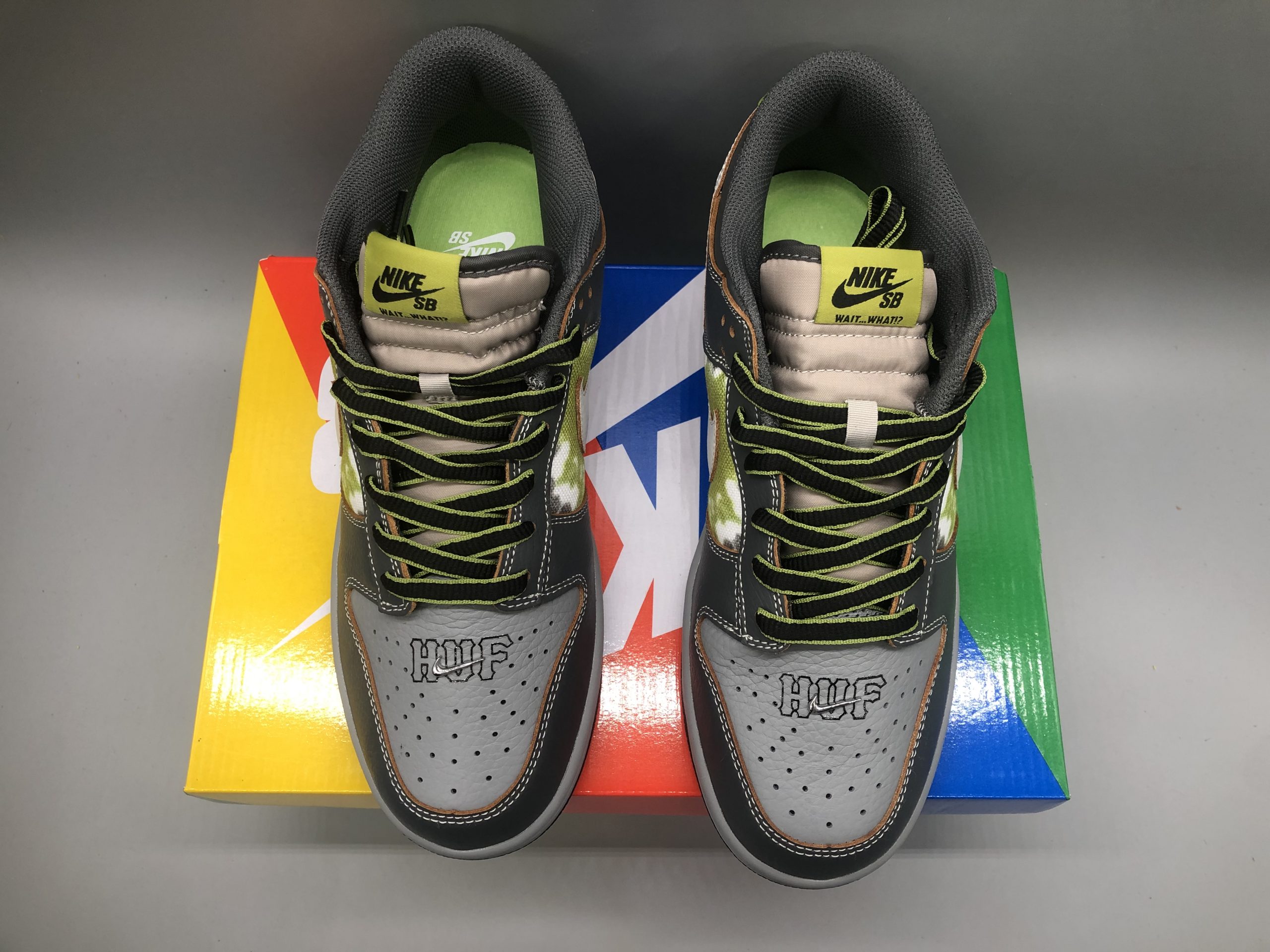 Nike SB Dunk Low HUF Wait, What!? (Friends and Family)