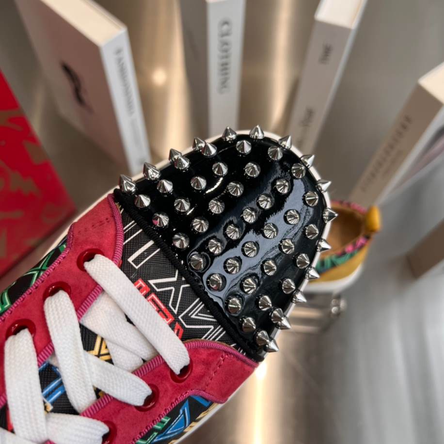 Christian Louboutin Louis Junior Spikes Multicolor Sneaker – CLS043