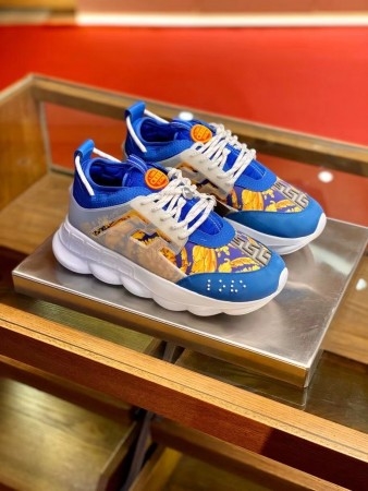 VERSACE WOMEN’S BLUE CHAIN REACTION SNEAKERS WITH BAROQUE PRINT – VSS023