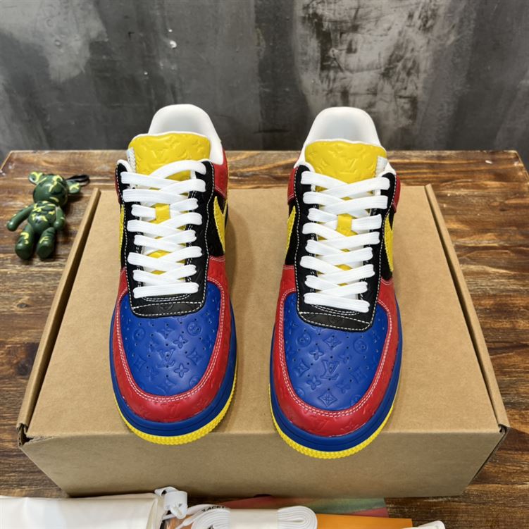 LOUIS VUITTON X NIKE AIR FORCE 1 LOW-TOP SNEAKERS IN MULTICOLOR – LVS118