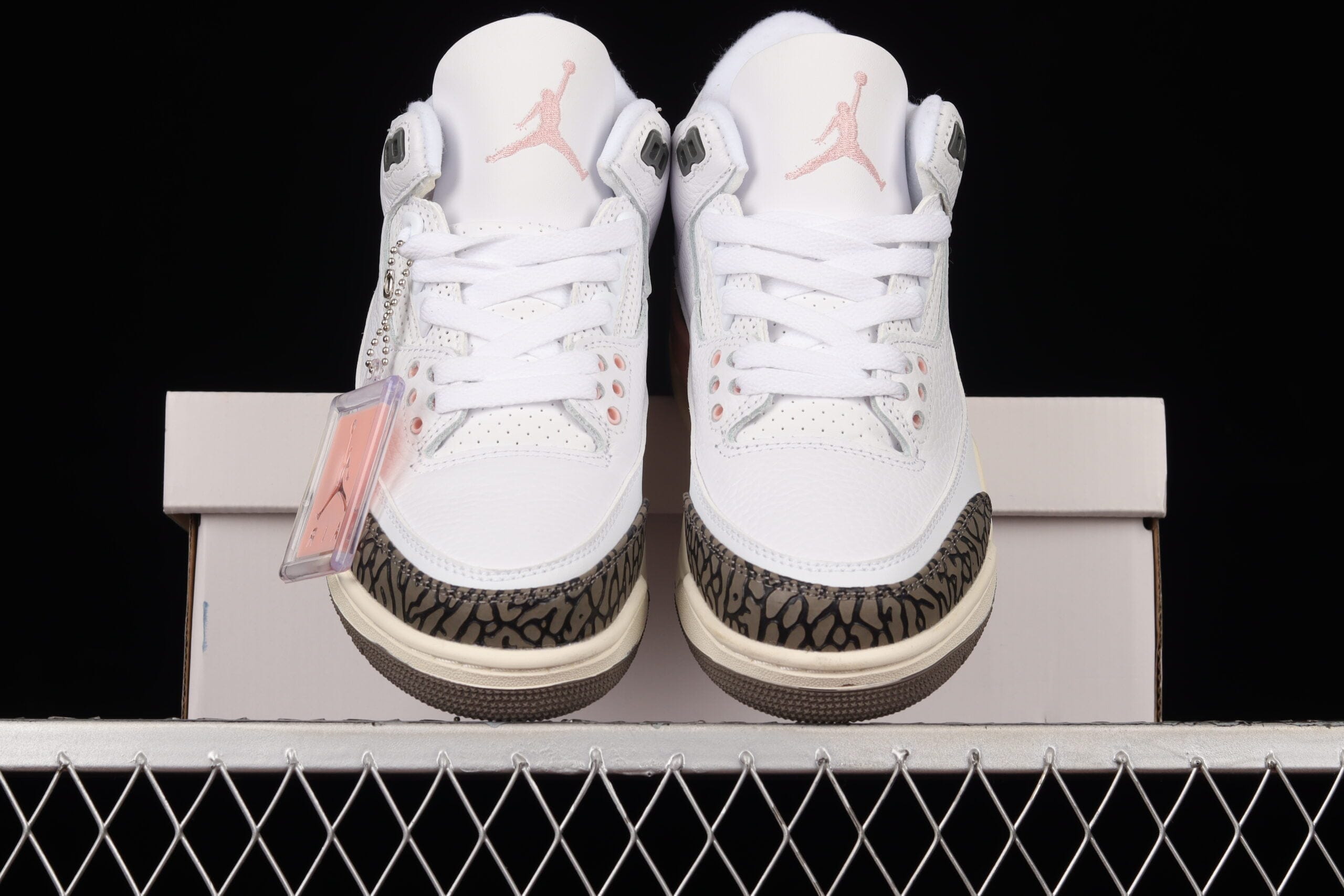 Air Jordan 3 Retro Atmosphere Neapolitan Dark Mocha