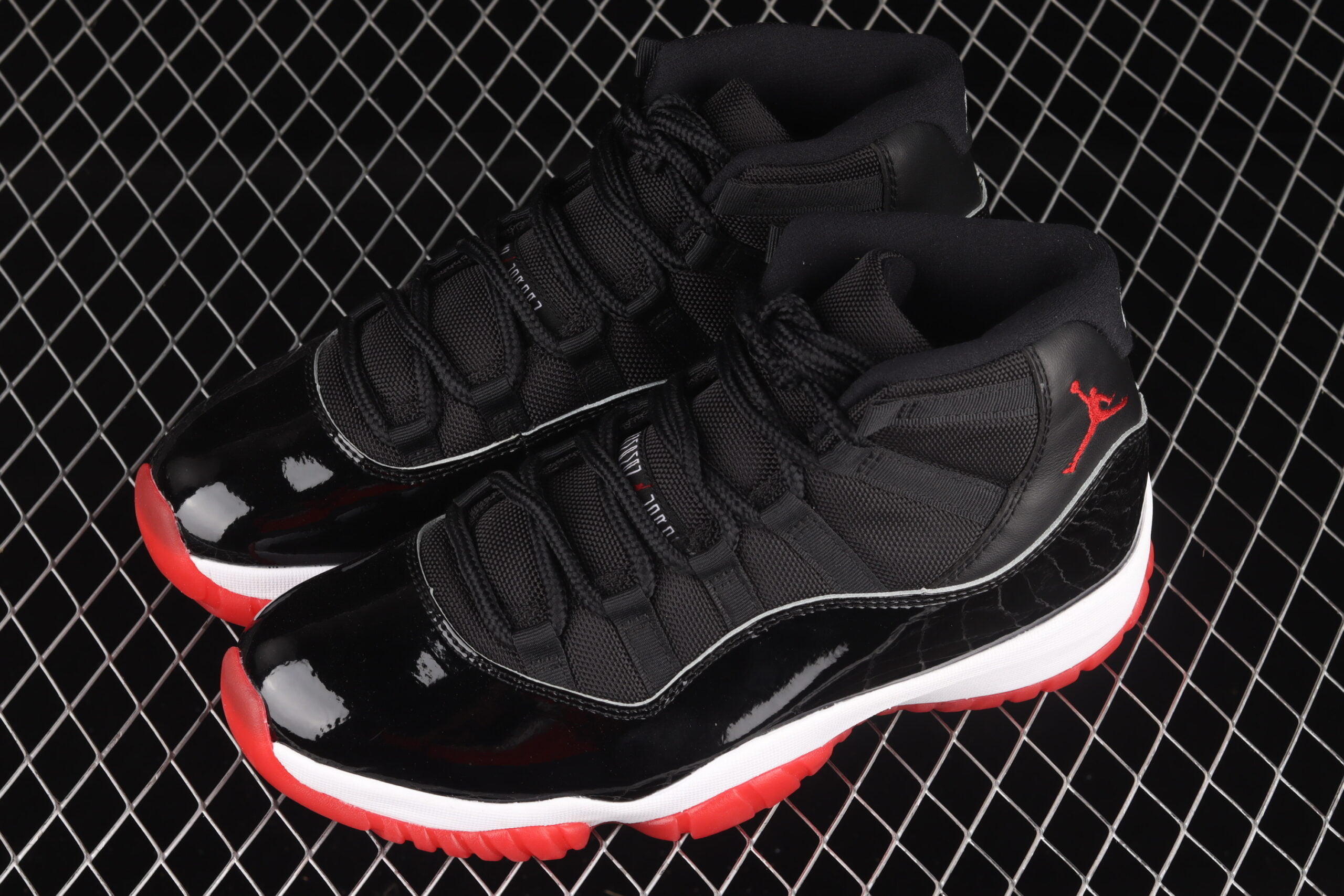 Jordan 11 Retro Playoffs Bred Extended Size