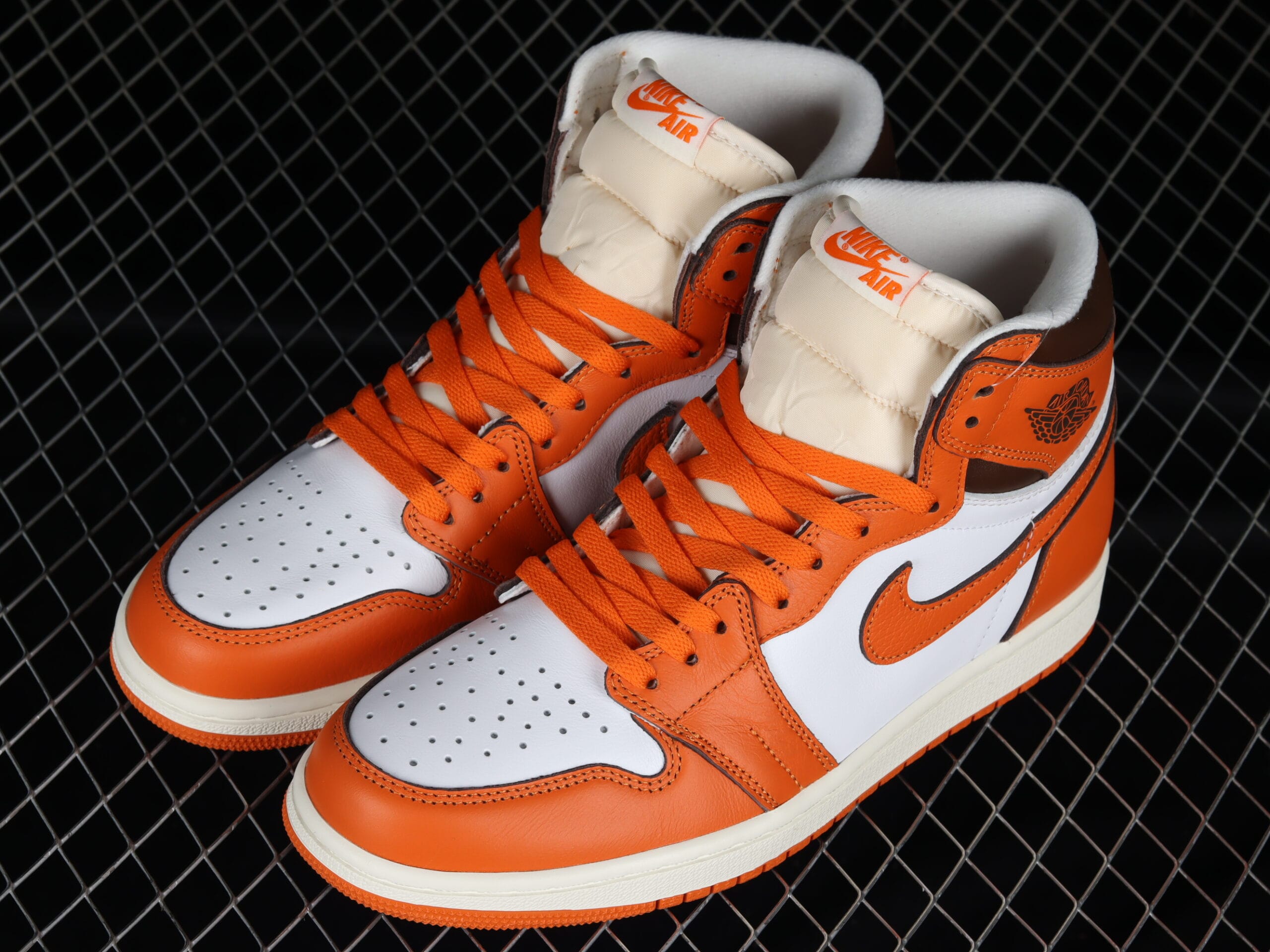 Air Jordan 1 High “Starfish”, White/Orange Red