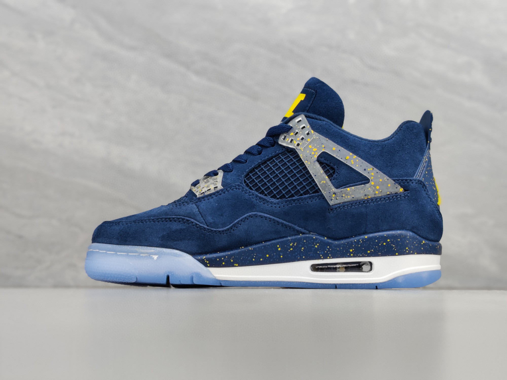 Jordan 4 Retro Michigan (PE)