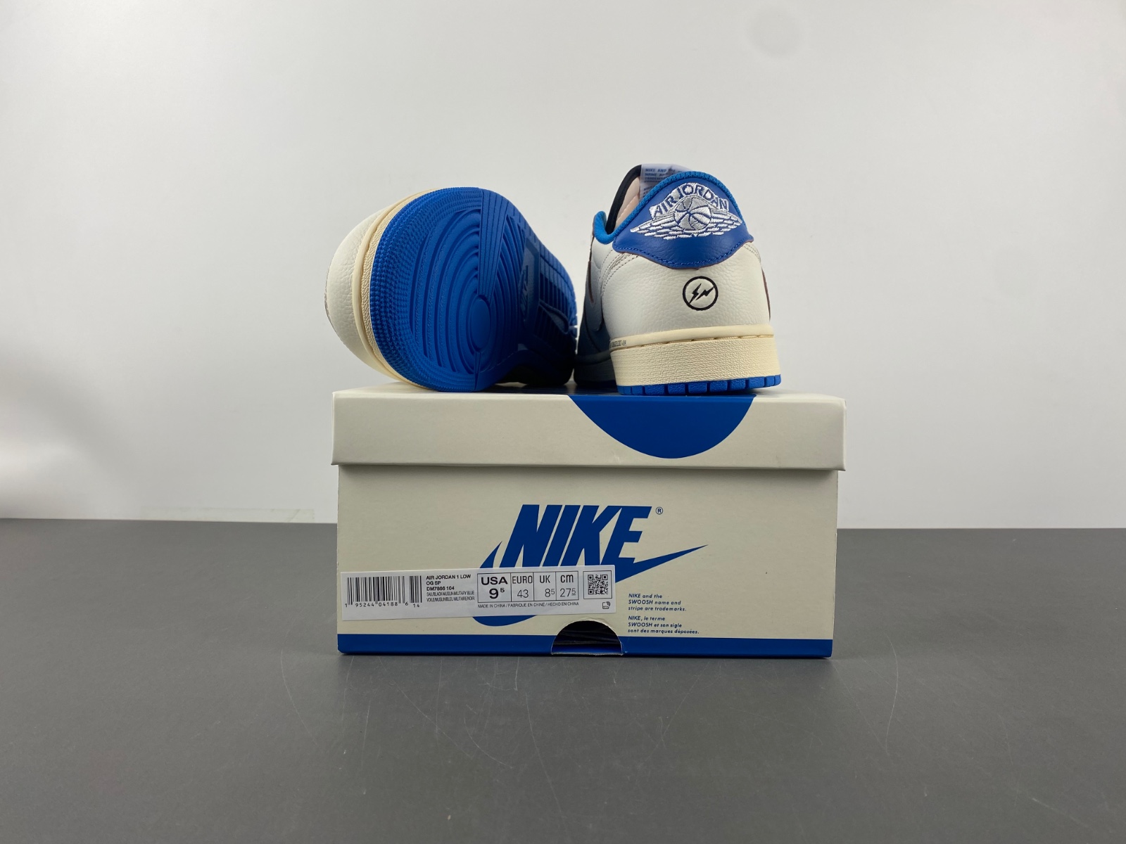 Travis Scott x Air Jordan 1 White Blue Fragment (2025)