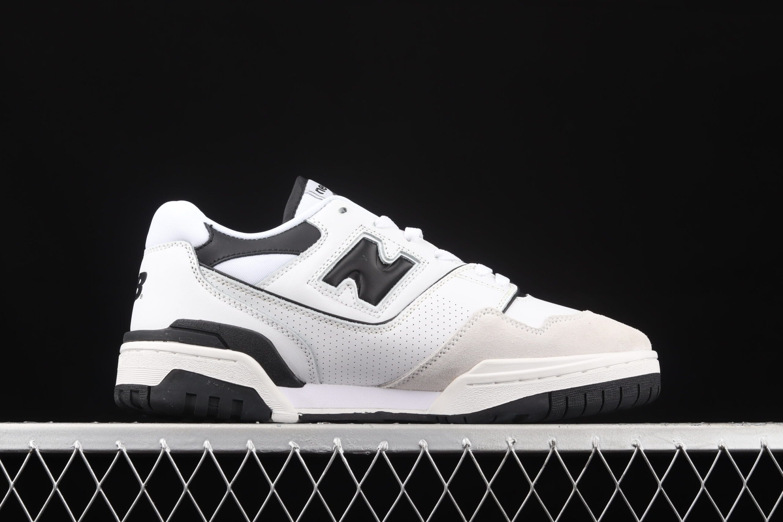 New Balance 550, Sea Salt Black