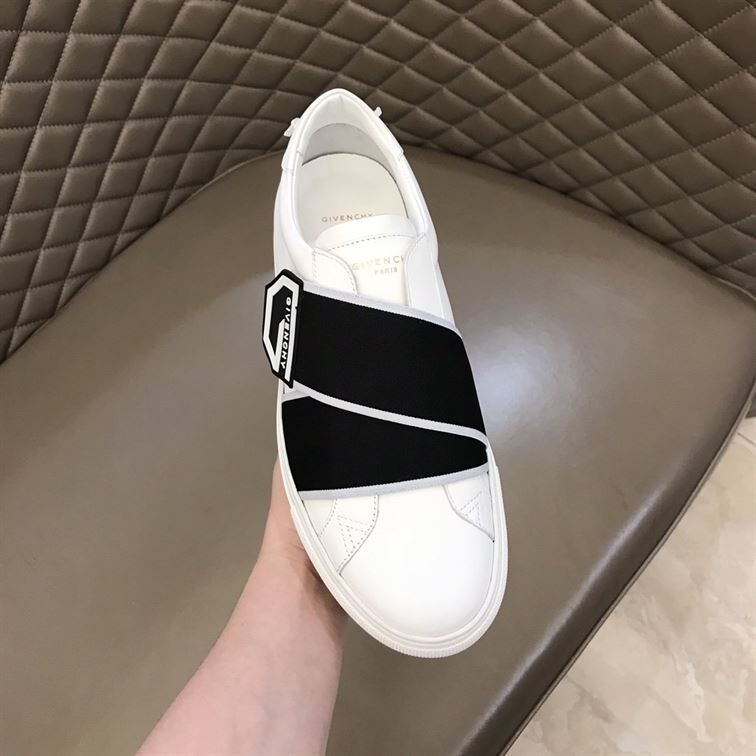 GIVENCHY ELASTICATED LOGO STRAP SNEAKERS – GVC004