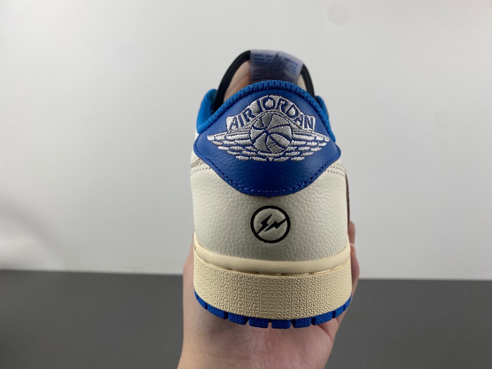 Travis Scott x Air Jordan 1 White Blue Fragment (2025)