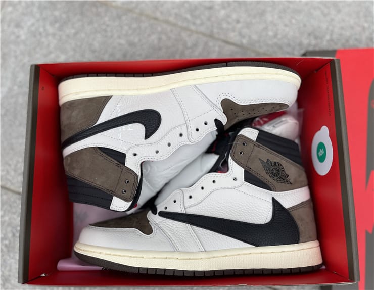Jordan 1 Retro High Travis Scott Reverse Mocha