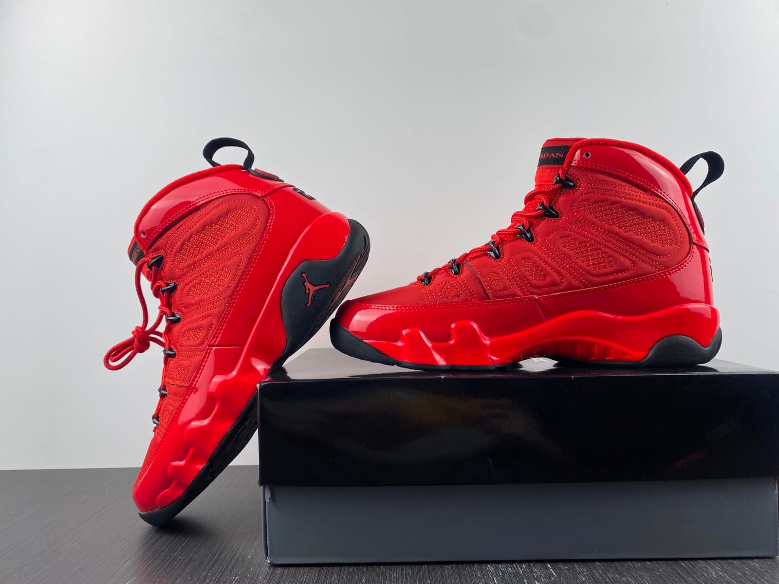 Jordan 9 Retro Chile Red