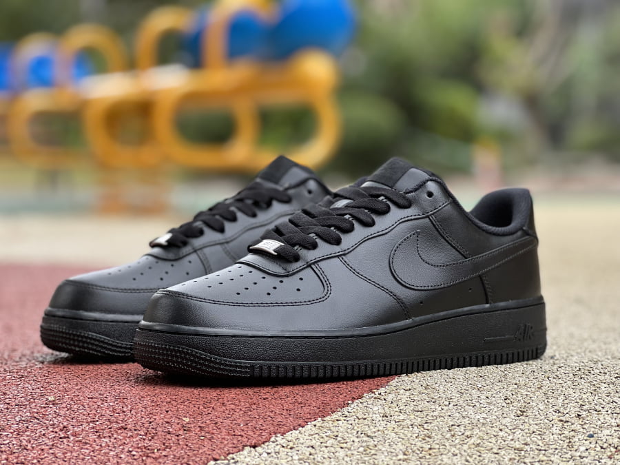 Nike Air Force 1 Low ’07 Black Black