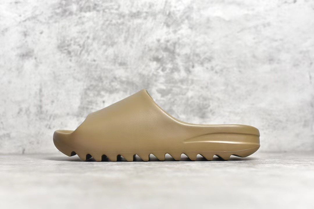 Yeezy Slide Earth Brown