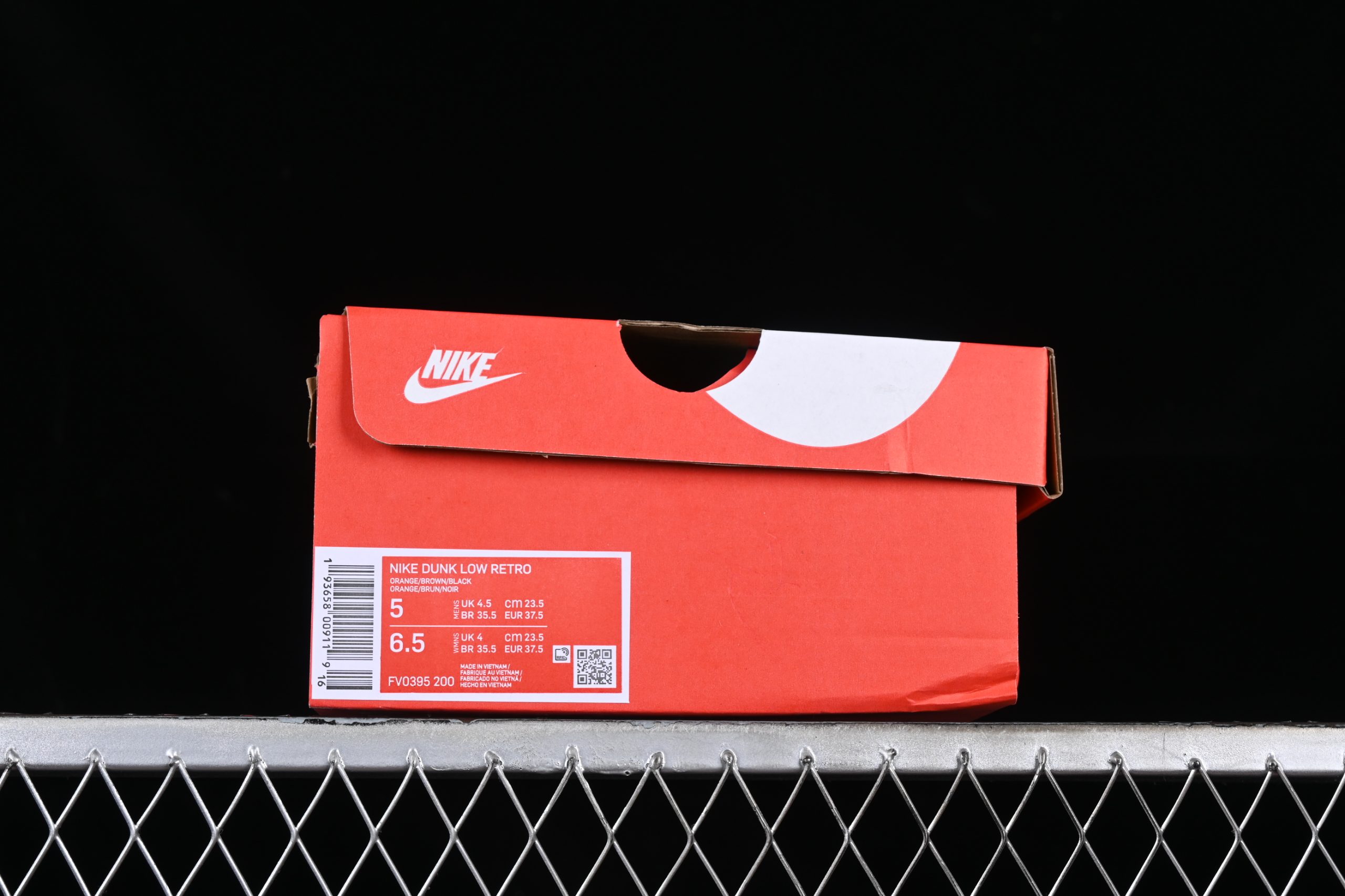 Nike Dunk Low Red Panda