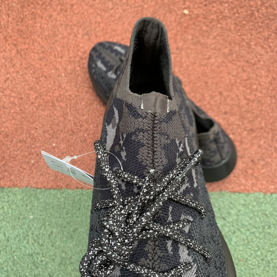 Adidas YEEZY BOOST 350 V3