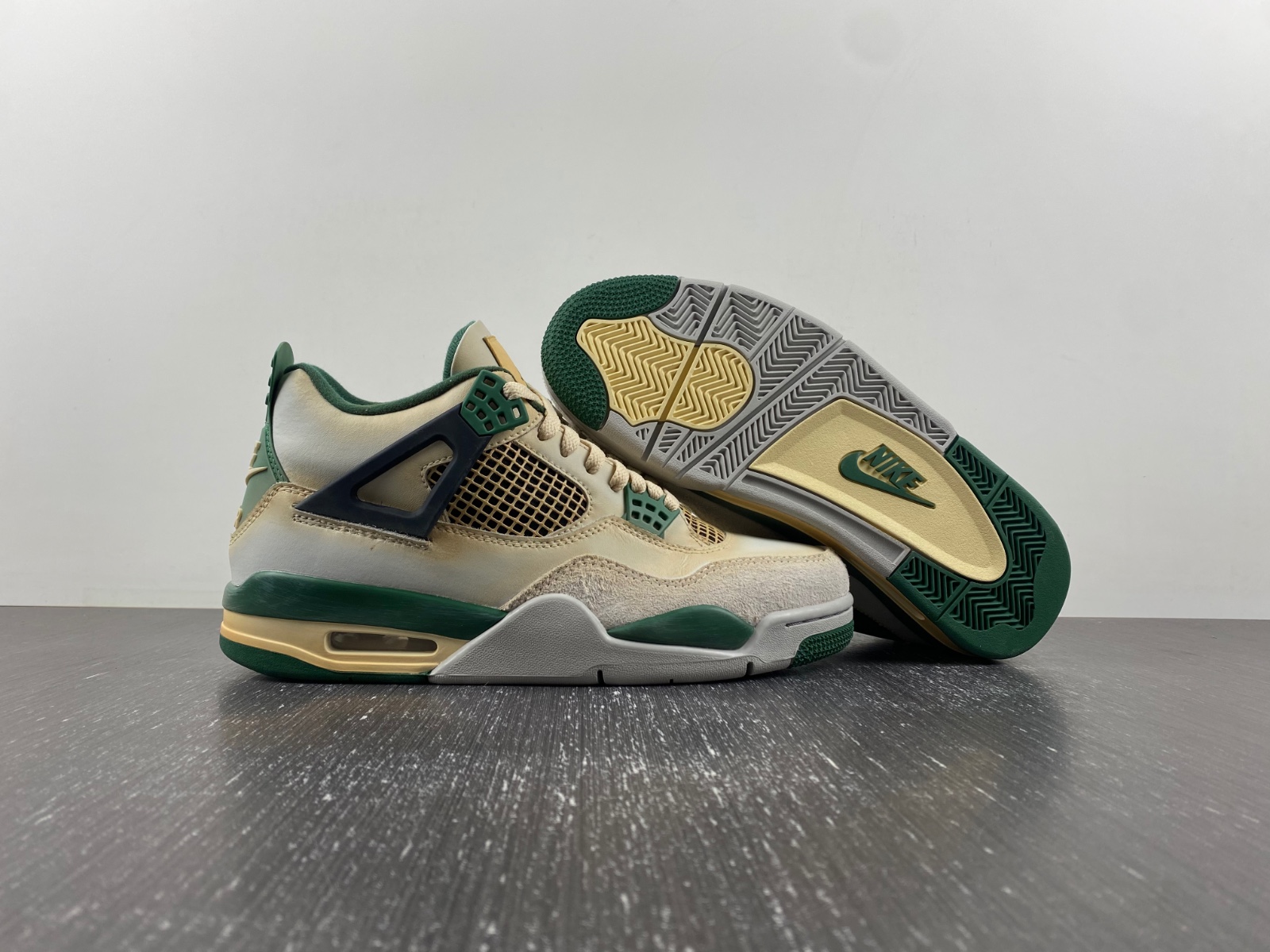 Air Jordan 4 Venusuar