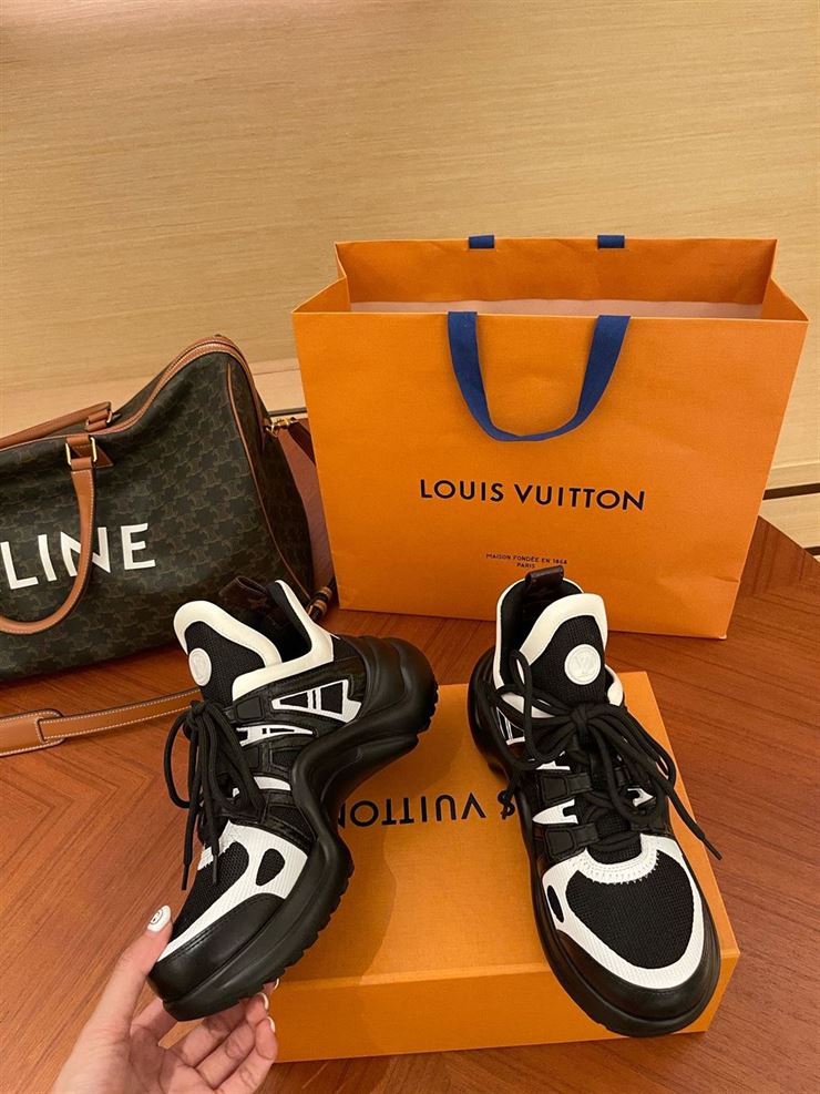 LOUIS VUITTON ARCHLIGHT TRAINERS – LVS097