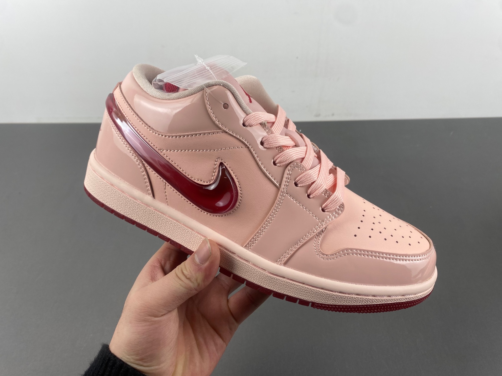 Jordan 1 Low Patent Valentine’s Day