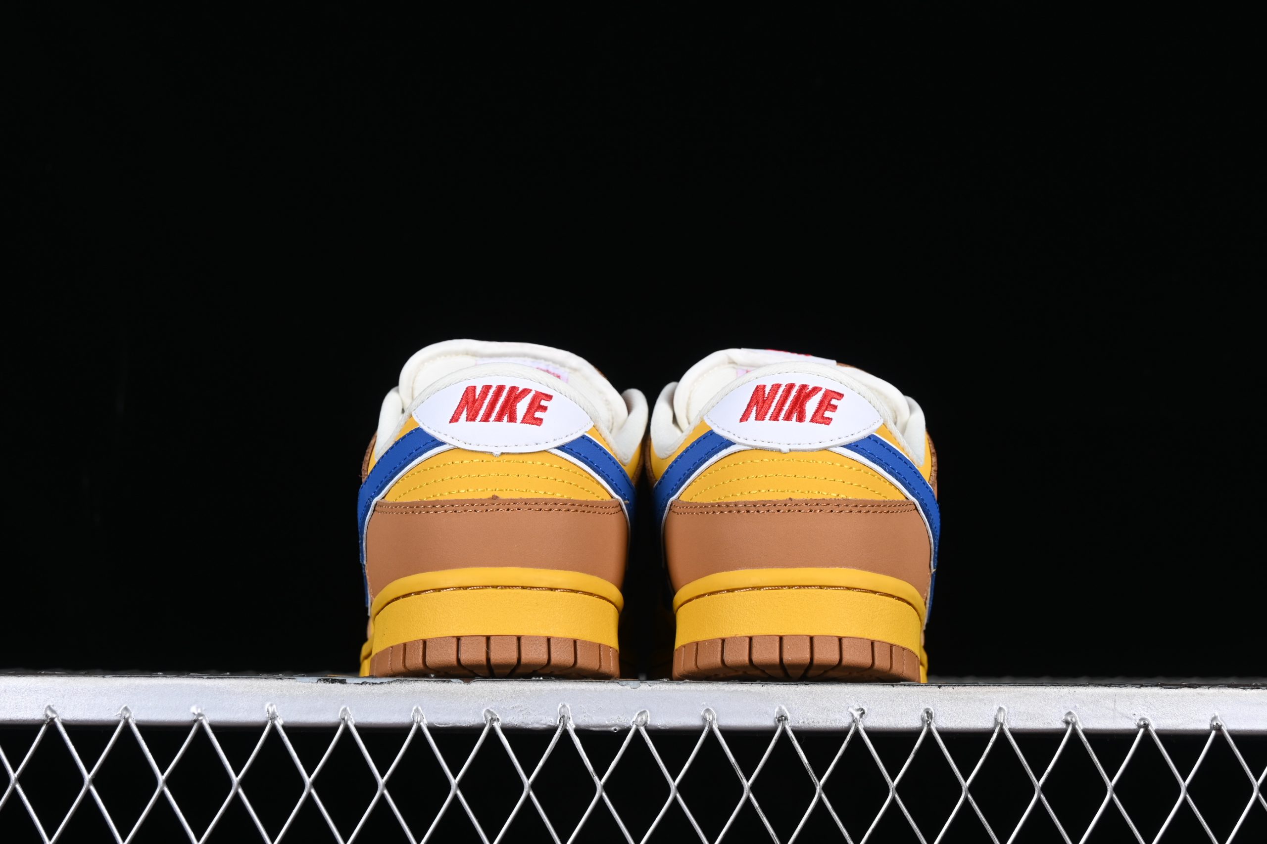 Nike SB Dunk Low Newcastle Brown