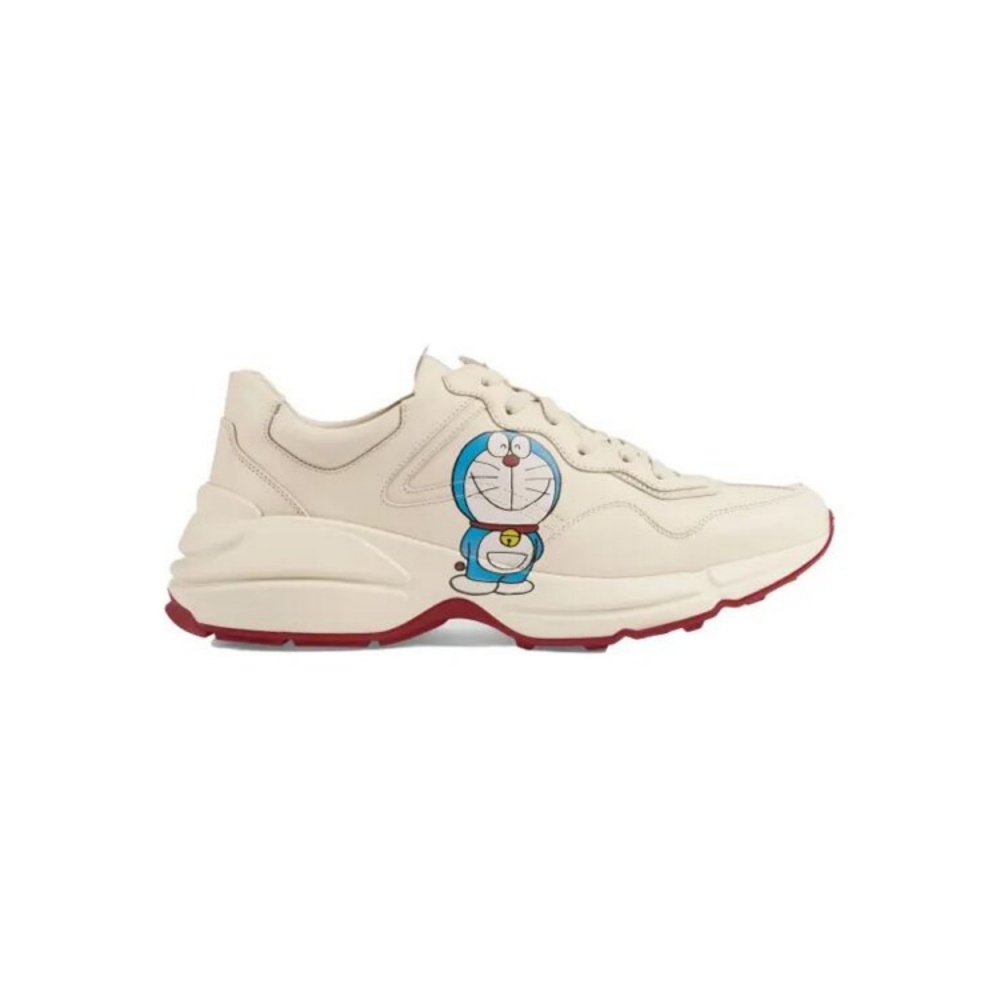 GUCCI DORAEMON X GUCCI MEN’S RHYTON SNEAKERS – GCC019