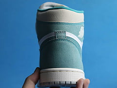 Air Jordan 1 Retro High OG ‘Turbo Green’