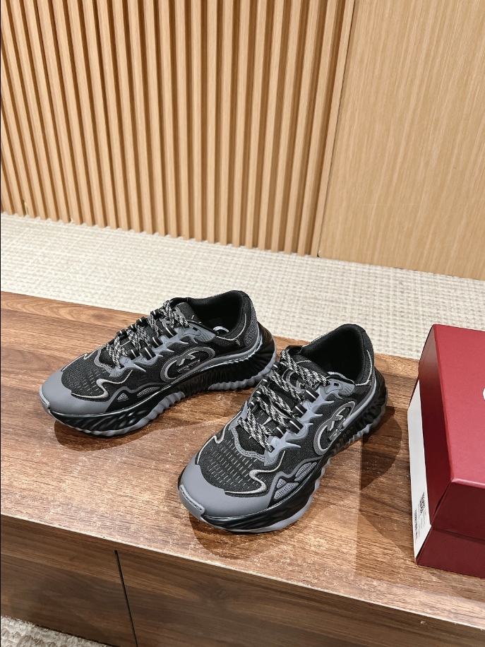 Gucci Ripple Black Dusty Sneaker – GCC163